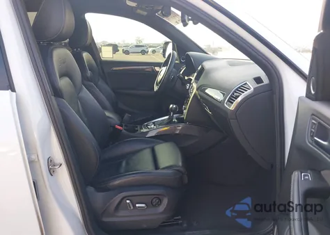 2017 Audi Sq5 3.0T Premium Plus z USA, uszkodzony, nr VIN WA1CCAFP7HA082632